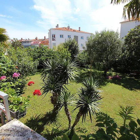 Studio-apartment Im Mediterranem Steinhaus Und Grosser Terrasse *