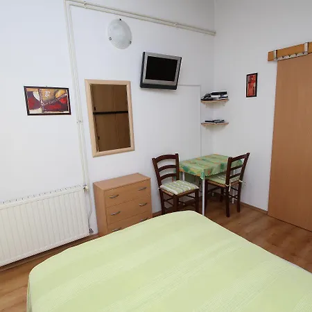 아파트 Studio-apartment Im Mediterranem Steinhaus Und Grosser Terrasse *